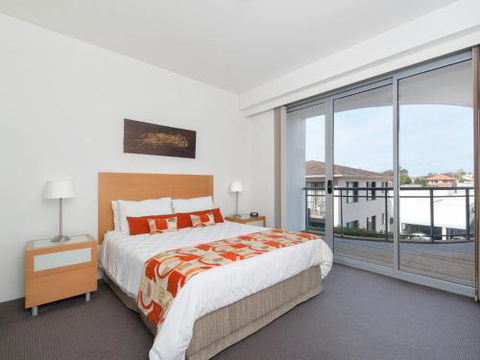 Cote DAzur Unit 7 / 61 Donald Street - Darwin Holiday 3