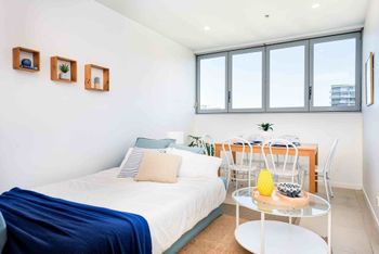 Bright 2 Bedroom Seafoam Apartment - Darwin Holiday 6