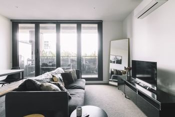 Luxurious Apartment In The Heart Of Melbournes CBD - Darwin Holiday 0