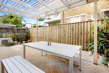 Broabdeach Sleek & Stylish Living - Darwin Holiday 6