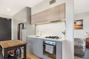 Surry Hills Modern Apartment 7 Bedford - Darwin Holiday 5
