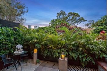 Coolangatta Beachside Villas - Darwin Holiday 2