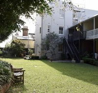 Expansive French Style Apartment H343 - Darwin Holiday