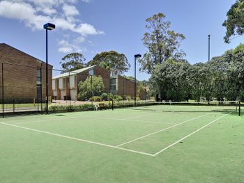 Nicholli Bay Parklands Unit 34 / 2 Gowrie Avenue - Darwin Holiday 5