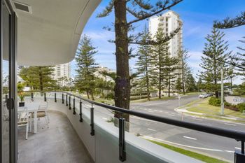 Ivy 95 Residence Broadbeach GCLR - Darwin Holiday 1