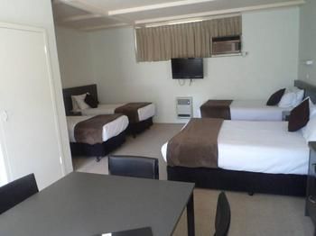 Oriana Motor Inn - Darwin Holiday 5