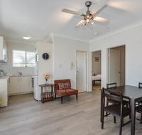 Renovated Apartment with pool - Darwin Holiday