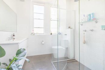 Bright Harbour Side 1 Bedroom Apartment - Darwin Holiday 2