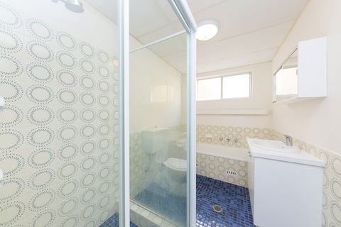 Dolphin Court Unit 1 - Darwin Holiday 1