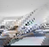 Lots Love Life Garden View Amazing Five Bedrooms - Darwin Holiday