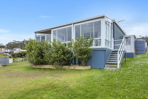 Blue Cottage Bruny Island - Darwin Holiday 1