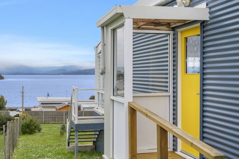 Blue Cottage Bruny Island - Darwin Holiday 0
