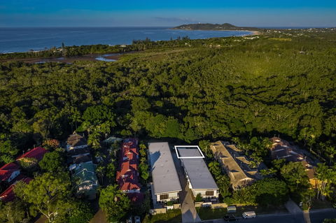 A PERFECT STAY - Byron Sunrise - Darwin Holiday 1