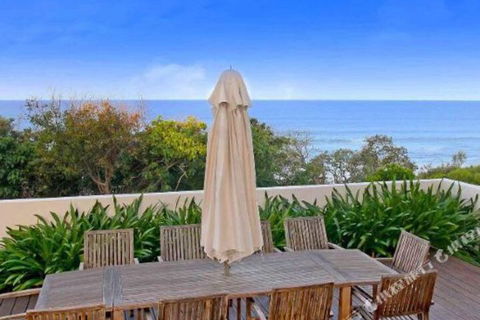 R & W Noosa Holidays 19 The Esplanade - Darwin Holiday 1