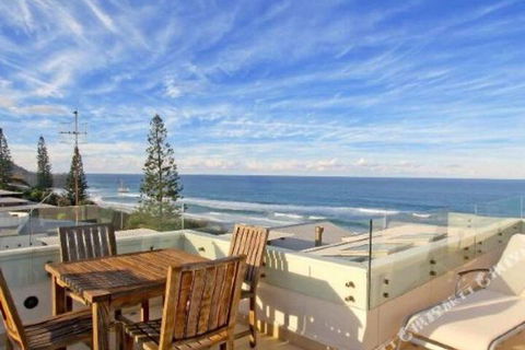 R & W Noosa Holidays 19 The Esplanade - Darwin Holiday 6