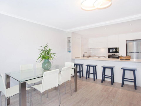 Beachport 14 Newly Renovated 2 Bedroom Apt On Parkyn Parade With Aircon - Darwin Holiday 4