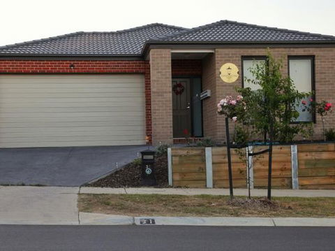 London Park Resort Melbourne - Darwin Holiday 1