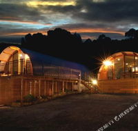 Bruny Island Accommodation 43 Degrees Beachside Studio Spa Apartments 1 - Darwin Holiday