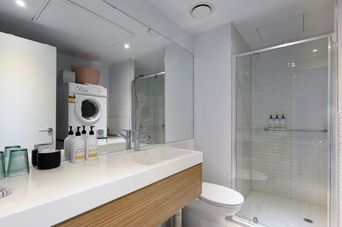 Phoenix - Darwin Holiday 4