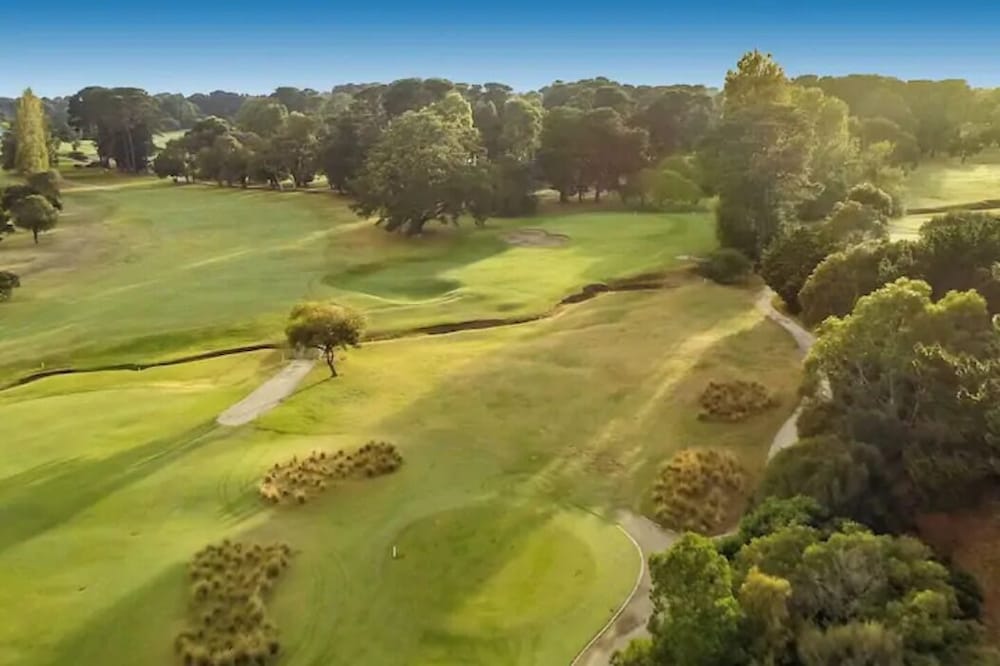 Rye VIC Darwin Holiday