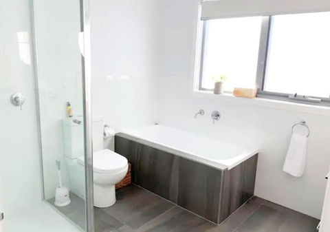 Brand New Home - 10min To Beach & Torquay - Darwin Holiday 1