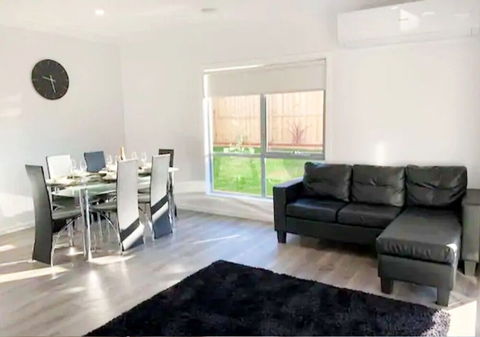 Brand New Home - 10min To Beach & Torquay - Darwin Holiday 2