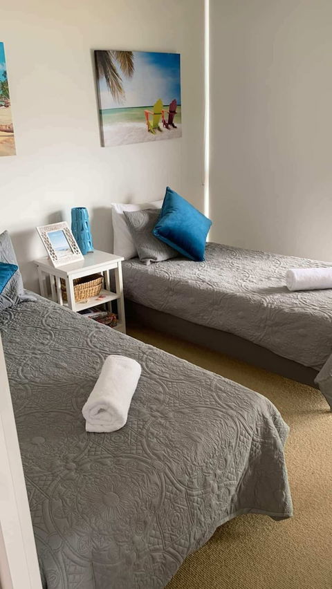 Absolute Beachfront With Views 2BR Apt - Darwin Holiday 5