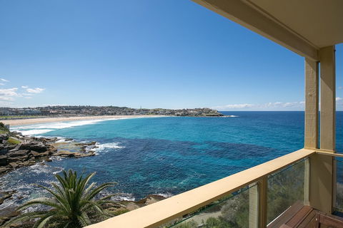 Ultimate Bondi Escape - Darwin Holiday 5