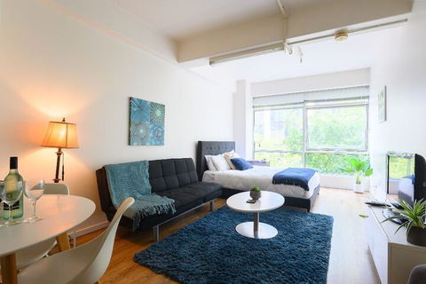 BHB CBD Dream Wine Netflix Wifi Views - Darwin Holiday 6