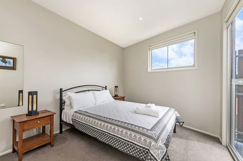 Shemara - Darwin Holiday 6