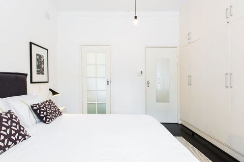 The Double Bay Executive Apartment - Darwin Holiday 2