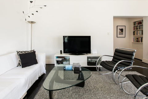 The Double Bay Executive Apartment - Darwin Holiday 6
