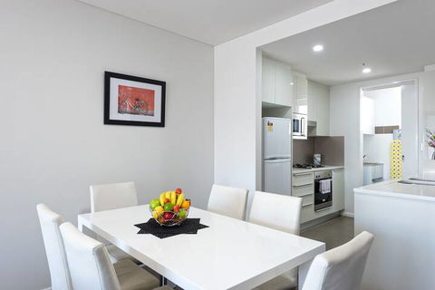 Astra Apartments Miller Street - Darwin Holiday 3