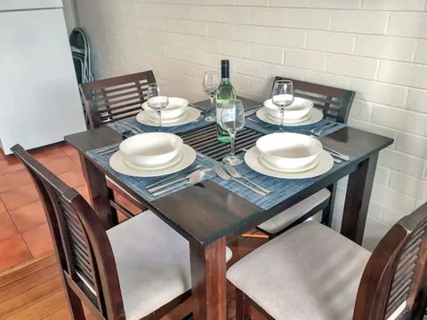 Home Near Shops & Beach - Darwin Holiday 3
