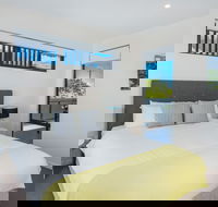 Round About Bulimba - Darwin Holiday