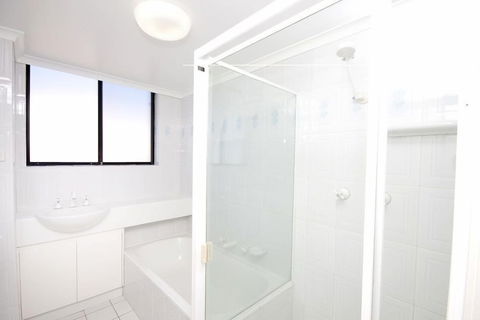 Hi Surf Unit 2 - Darwin Holiday 2