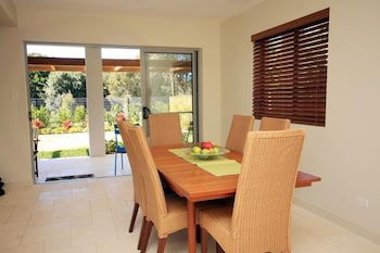 Lorikeet 2 - Darwin Holiday 2