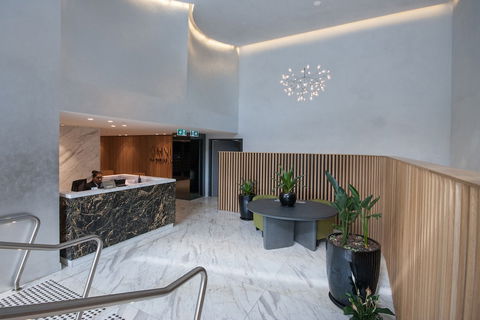 Modern 2 Bedroom Potts Point Apartment - Darwin Holiday 3