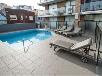 Potts Point Springfield Avenue (I) - Darwin Holiday 2