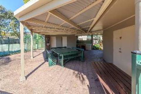 2 Bedroom Apartment Carindale - Darwin Holiday 3
