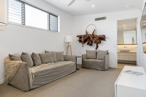 Your Luxury Escape â€“ Maison De Belongil - Darwin Holiday 3