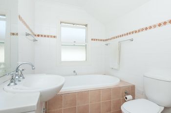 SYDNEY FAMILY HOME WITH POOL H344 - Darwin Holiday 1