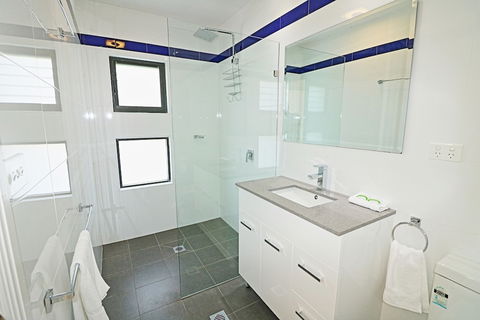 Break Point - Darwin Holiday 3