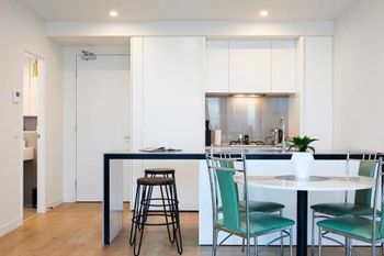 Stunning Harbour & City View Loft - Darwin Holiday 1