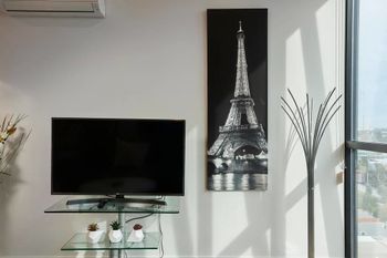 Stunning Harbour & City View Loft - Darwin Holiday 5