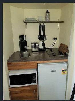 BUDGET Bourke St. Apartment - Darwin Holiday 3