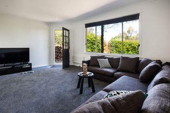 Cornish Hill House - Darwin Holiday 6