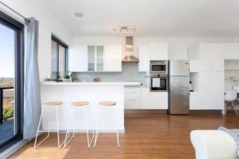 Beachside Apartment With Stunning Views & Parking - Darwin Holiday 0