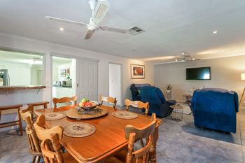 Juggle House - Darwin Holiday 5