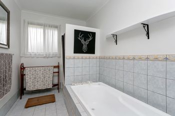 Juggle House - Darwin Holiday 3